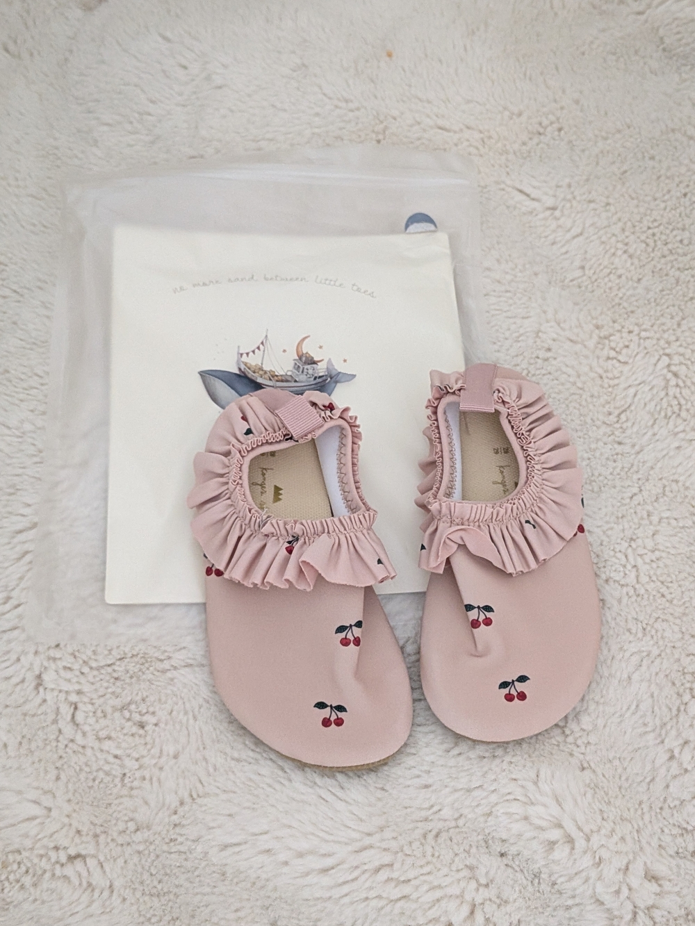 Konges Slojd - Manuca Frill swim shoes Cherry 28/29